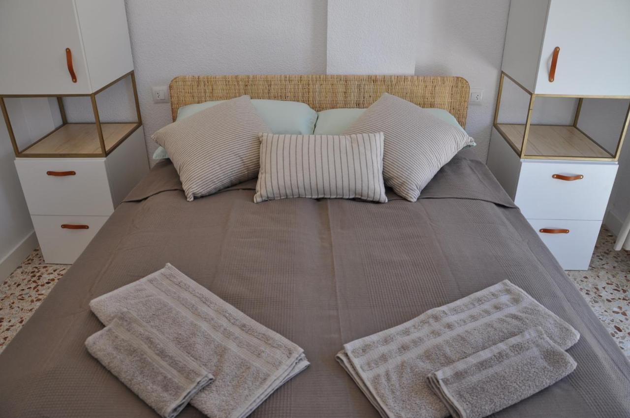 Ferienwohnung Apartamento Soleado Torrevieja Exterior foto